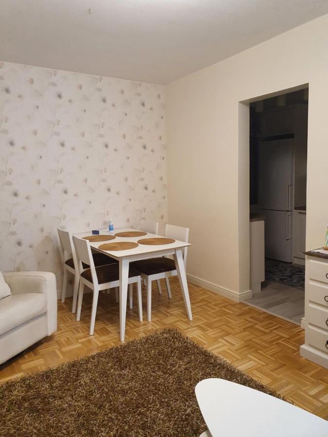Kaunis Valoisa 3 Krs Pikkukaksio Vantaa Koivukylae Daire Dış mekan fotoğraf